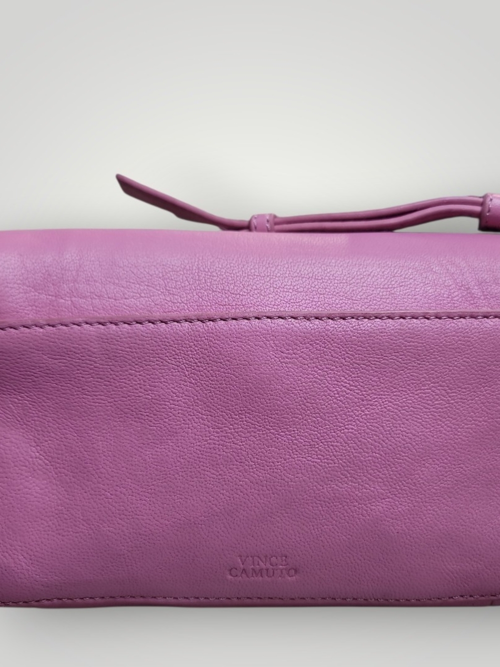 Vince Camuto Lefto Leather Crossbody Bag in the shade "Arresting Pink EUC - Picture 3 of 11